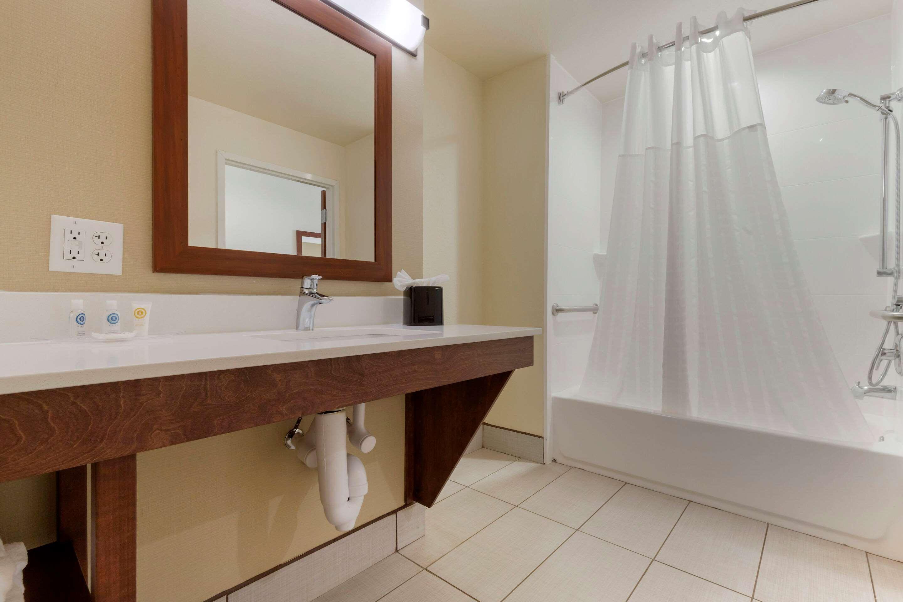 Comfort Suites Greenville South Piedmont Zewnętrze zdjęcie